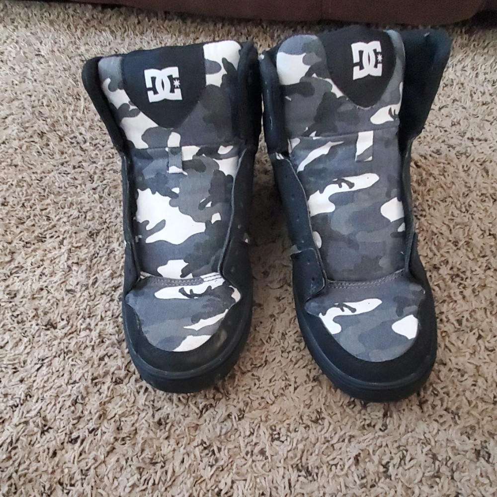 Hi tops